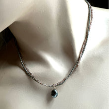 Load image into Gallery viewer, Black Tahitian Pearl Pendant Necklace
