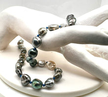 Load image into Gallery viewer, Black Tahitian Pearl Necklace