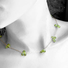 Load image into Gallery viewer, Peridot Fine Chain Gold Necklace