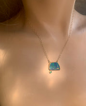 Load image into Gallery viewer, Boulder Opal Emerald Gold Necklace