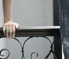 Load image into Gallery viewer, Chrysoprase Gold Ring