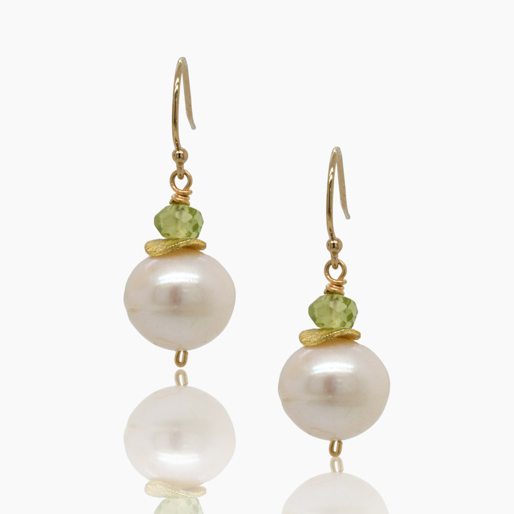 Pearl Disc Peridot Earrings