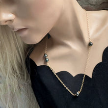 Load image into Gallery viewer, Black Tahitian Pearl Chain Necklace

