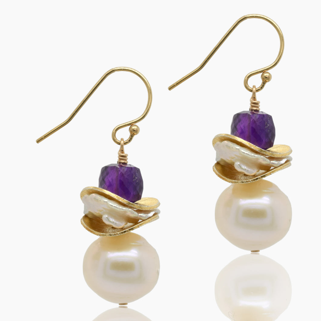 Gold Earring with Pearl and Amethyst